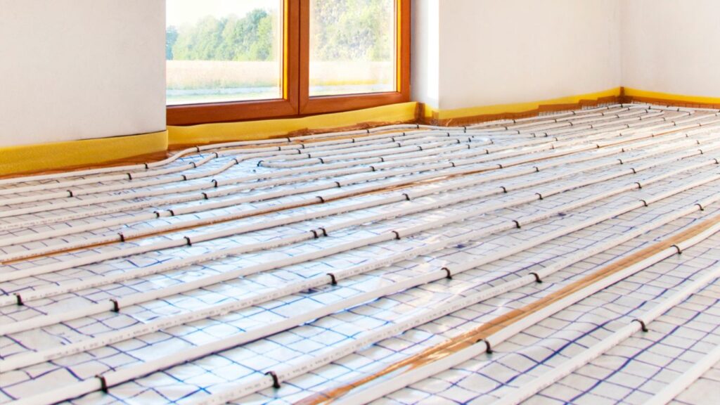 Le chauffage au sol fait encore peur à Genève. Découvrez les 8 idées fausses les plus répandues et la réalité pour les foyers genevois.